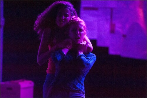 Figure 1. On stage violence between Ana and Joanne, Efêmera (photo: Luciana Whitaker Aikins).