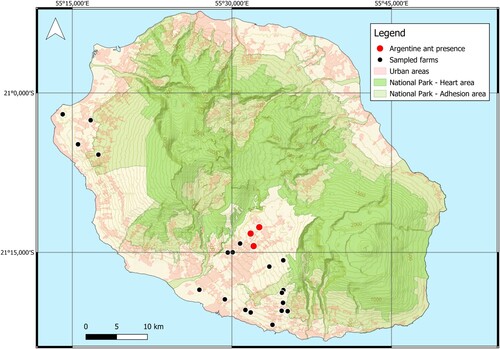 Figure 1. Map of the island of La Réunion with the 22 sampled fields (black dots). The three fields where the Argentine ant was discovered are illustrated with red dots.